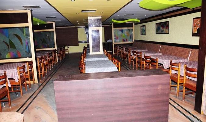 Hotel Sai Sravanthi Grand